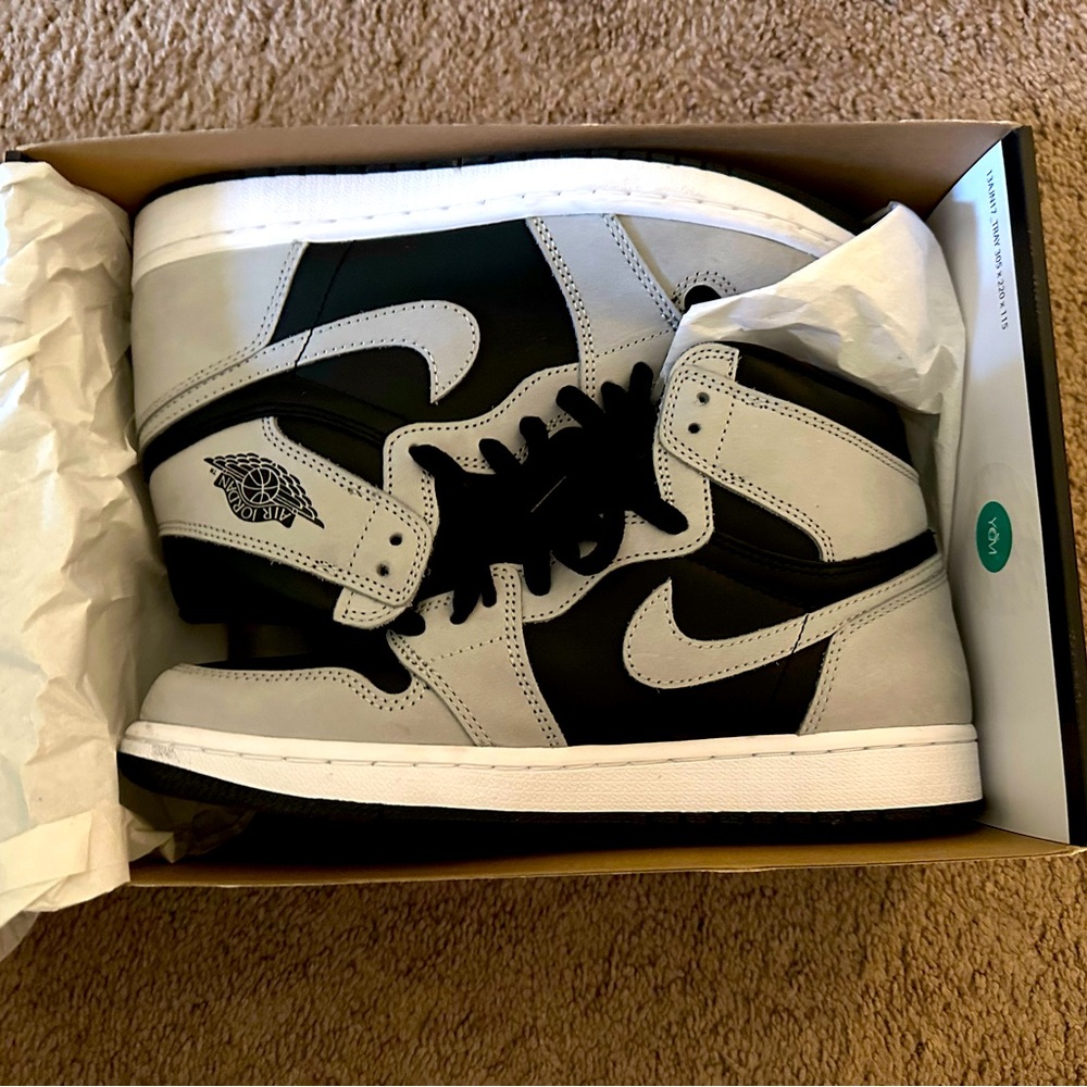 Jordan 1’s men’s size 8.5